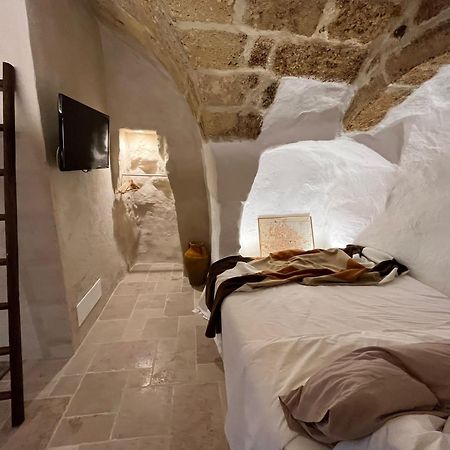 La Segreta Del Castello, Private Access Bed and Breakfast Gioia Del Colle Eksteriør billede